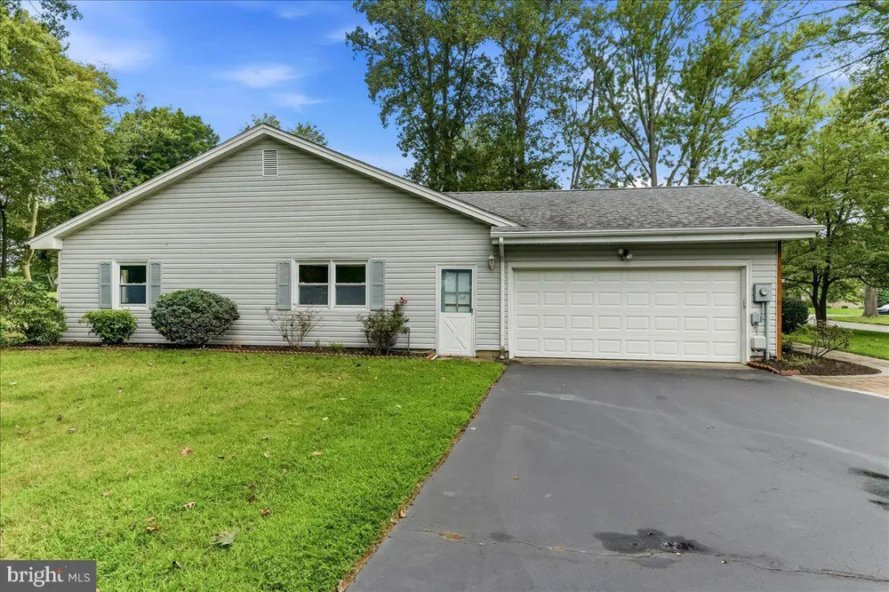 1 W FAIRWAYS CIRCLE Smyrna, DE 19977