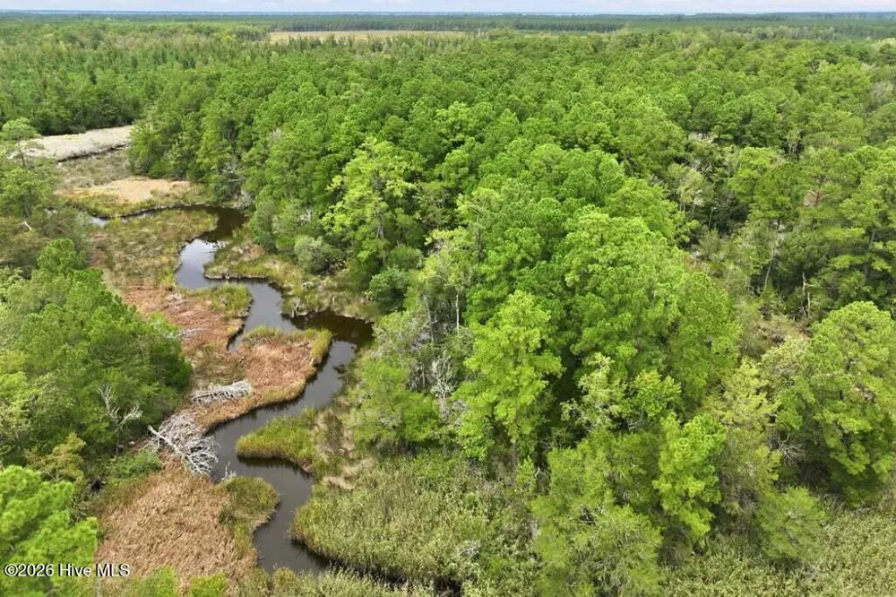 102 Cummins Creek Road Beaufort, NC 28516