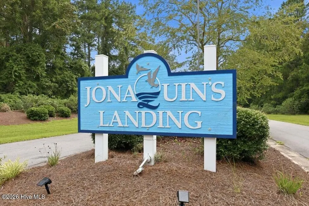 102 Cummins Creek Road Beaufort, NC 28516