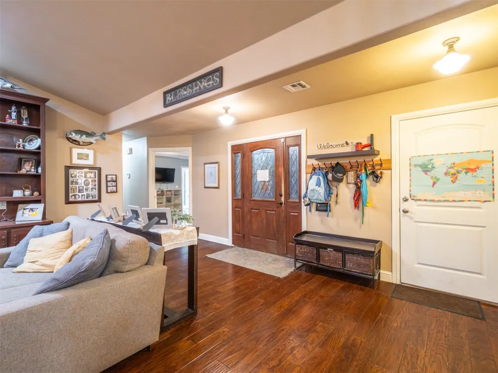 216 Peaceable Ridge McAlester, OK 74501