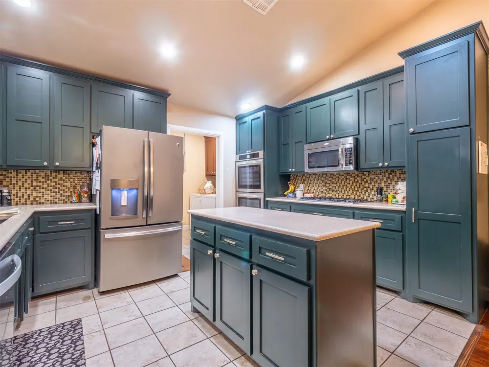 216 Peaceable Ridge McAlester, OK 74501