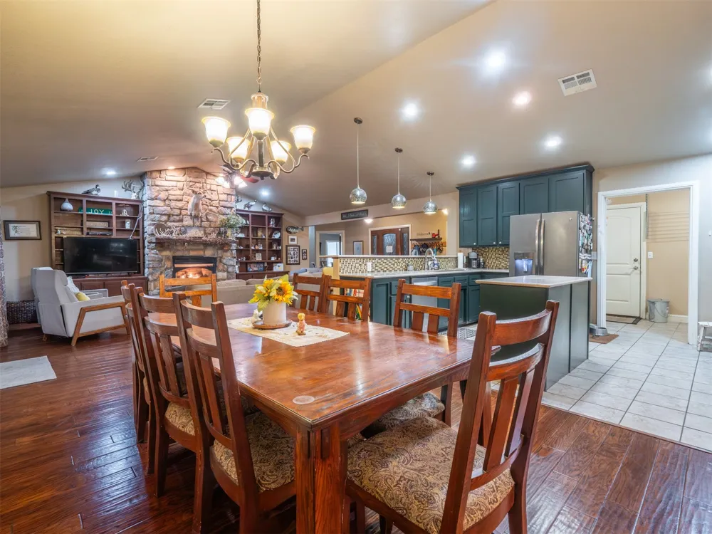 216 Peaceable Ridge McAlester, OK 74501