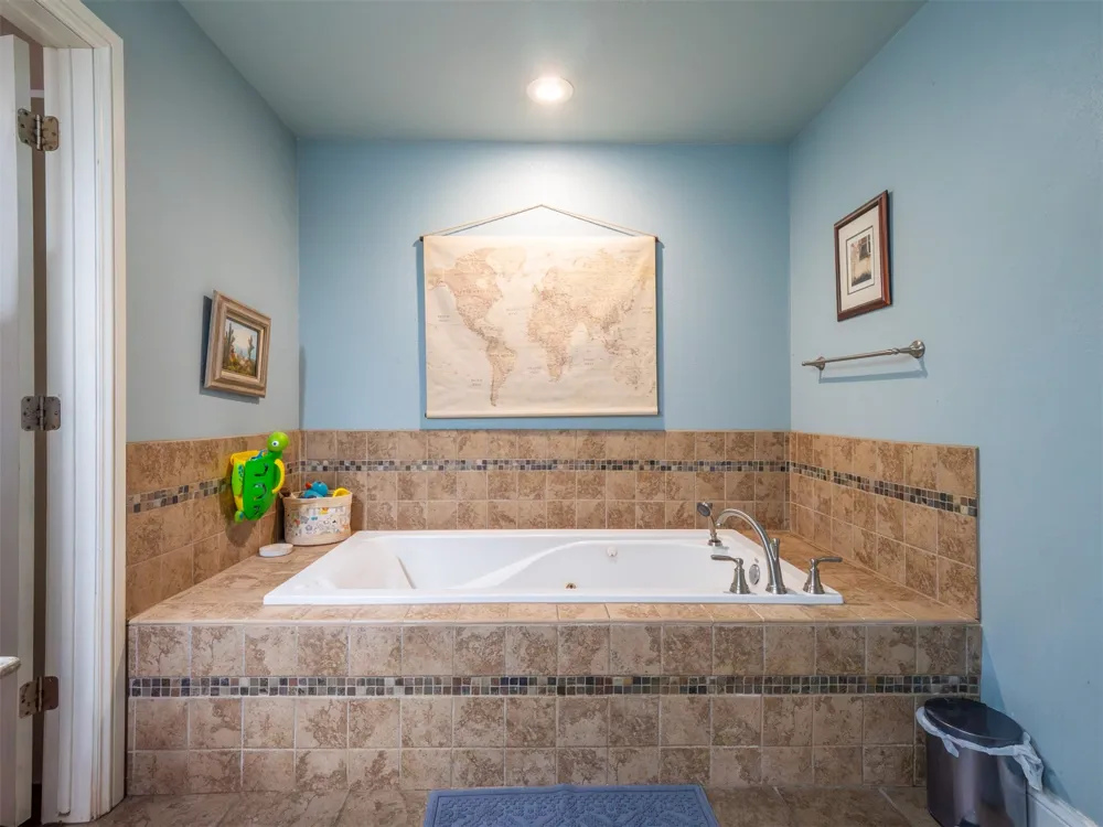 216 Peaceable Ridge McAlester, OK 74501