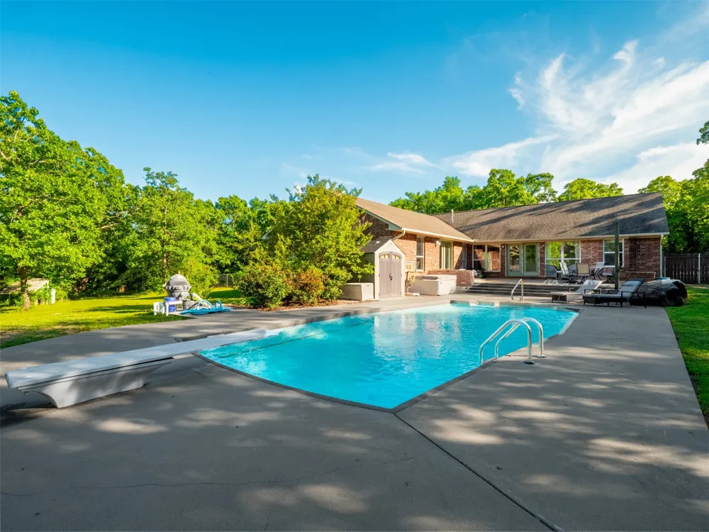 216 Peaceable Ridge McAlester, OK 74501