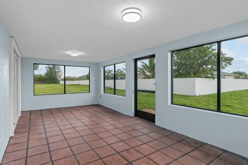 4418 SW 14th Avenue Cape Coral, FL 33914