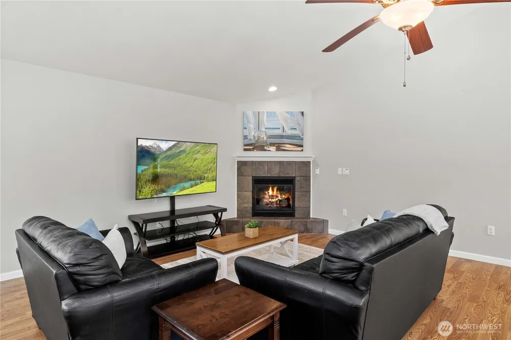 378 Eridani Loop SE Ocean Shores, WA 98569