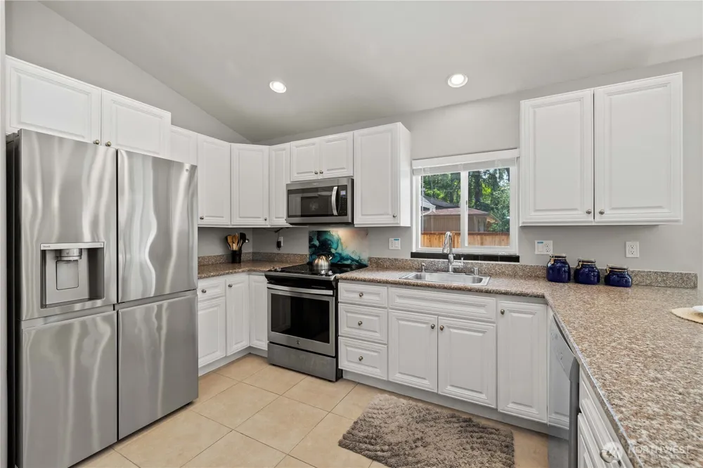 378 Eridani Loop SE Ocean Shores, WA 98569