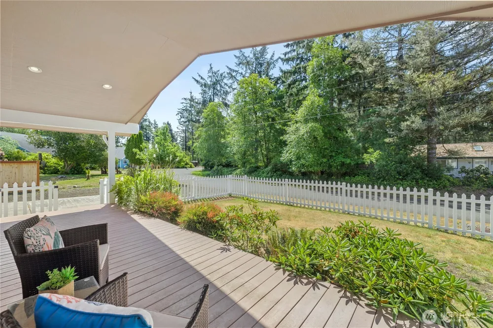 378 Eridani Loop SE Ocean Shores, WA 98569