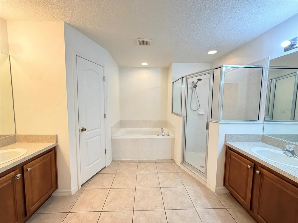 10438 VISTA PINES LOOP Clermont, FL 34711
