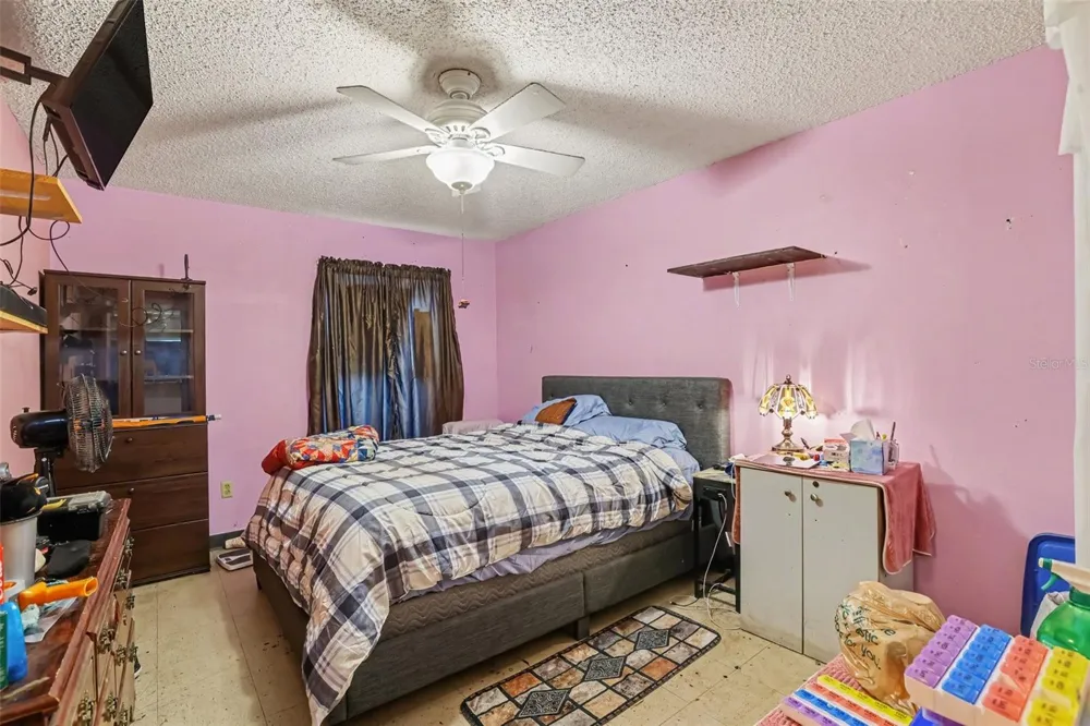 1506 FISH FIN COURT Tampa, FL 33619