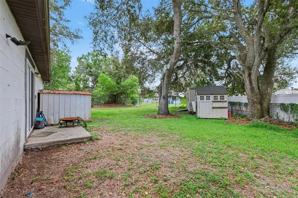 1506 FISH FIN COURT Tampa, FL 33619