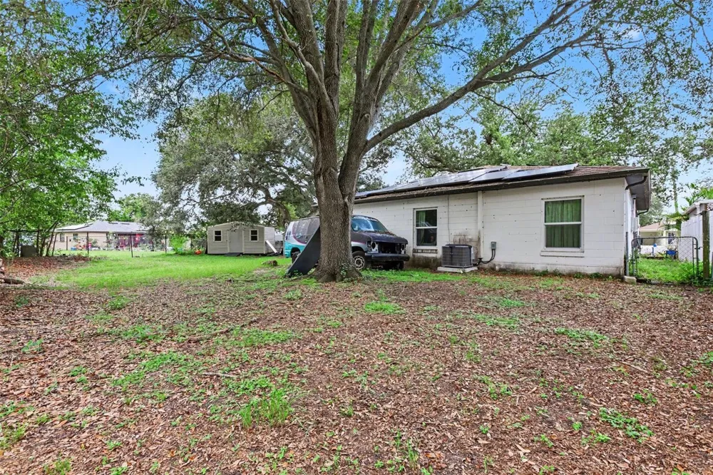 1506 FISH FIN COURT Tampa, FL 33619