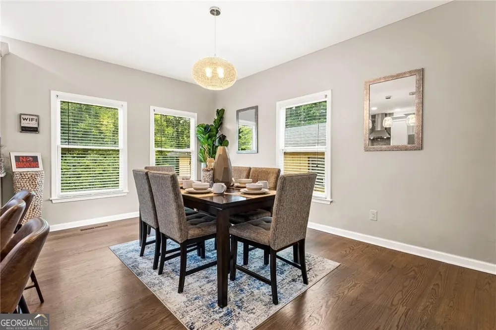 573 Ira ST SW Atlanta, GA 30312