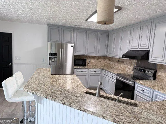 106 Elk Grove DR Auburn, GA 30011