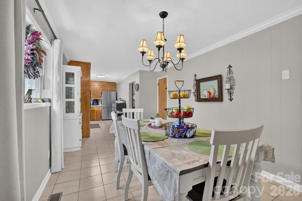 2559 Sweetbriar Circle Lenoir, NC 28645