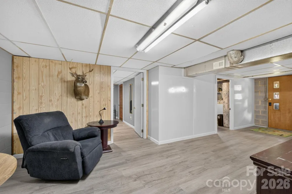 2559 Sweetbriar Circle Lenoir, NC 28645