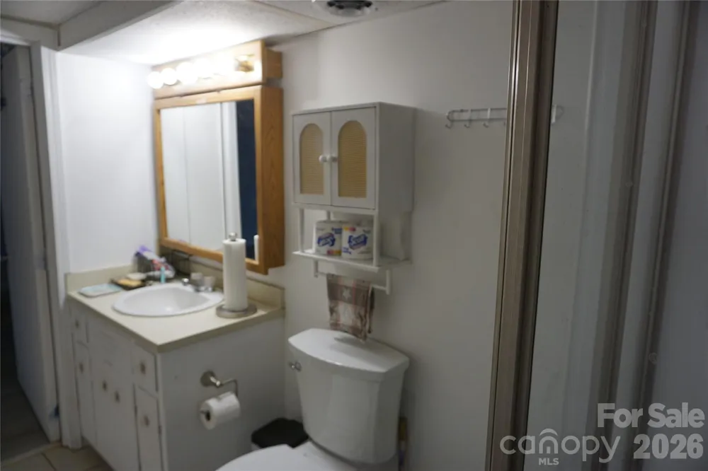 2559 Sweetbriar Circle Lenoir, NC 28645