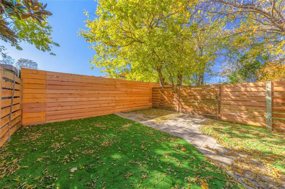 1917 Barge Street #204 Austin, TX 78745