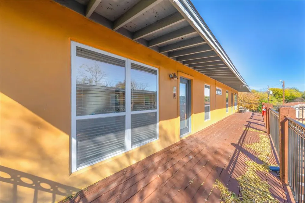 1917 Barge Street #204 Austin, TX 78745