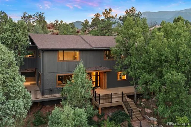 127 Via Vallecito Manitou Springs, CO 80829