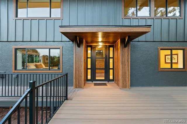 127 Via Vallecito Manitou Springs, CO 80829
