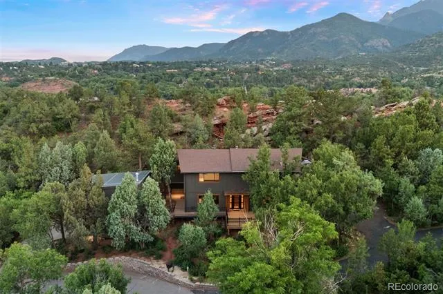 127 Via Vallecito Manitou Springs, CO 80829