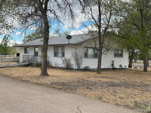 9735 County Road 7 Longmont, CO 80504