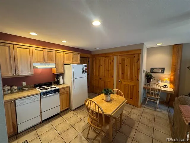 2100 Fall River Road #4 Estes Park, CO 80517
