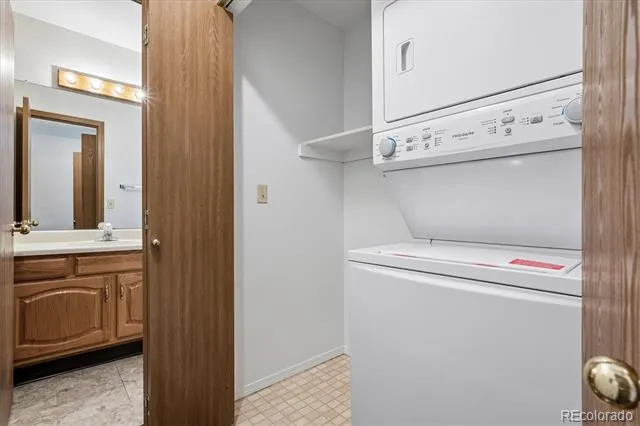 471 W Jamison Place Littleton, CO 80120