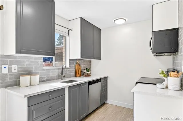 4419 W Ponds Circle Littleton, CO 80123