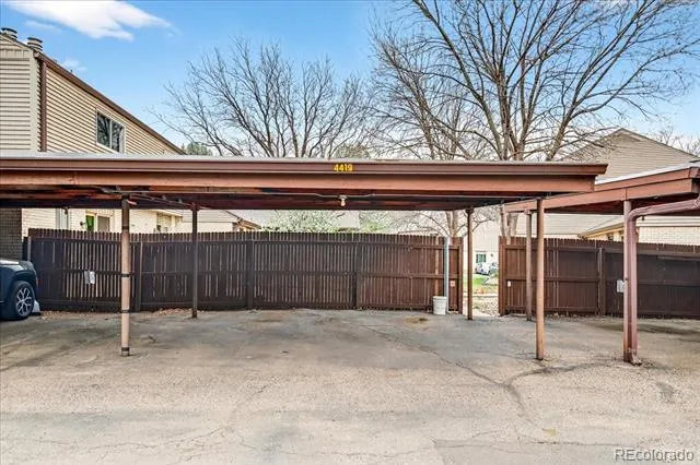 4419 W Ponds Circle Littleton, CO 80123