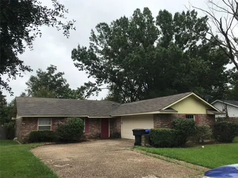 11101 Parkside Drive