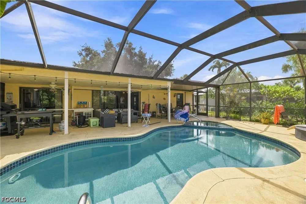 Beechwood Lake Drive Naples, FL 34112