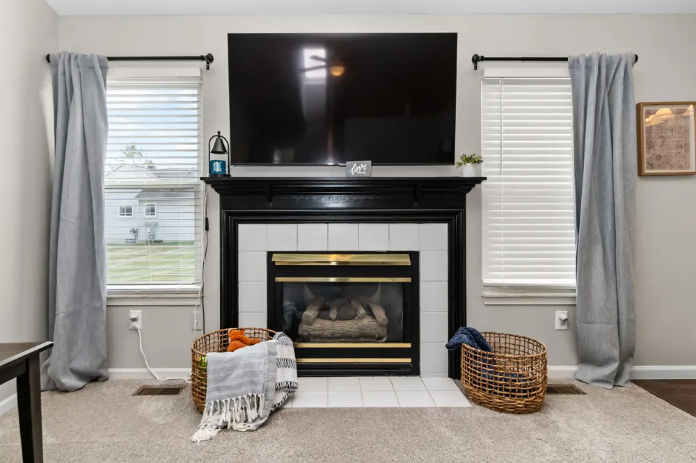 860 Knollwood Circle South Lyon, MI 48178