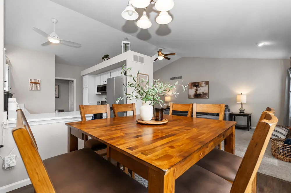 860 Knollwood Circle South Lyon, MI 48178