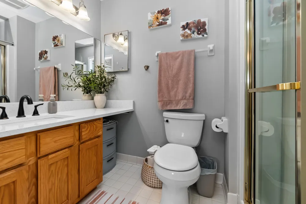 860 Knollwood Circle South Lyon, MI 48178