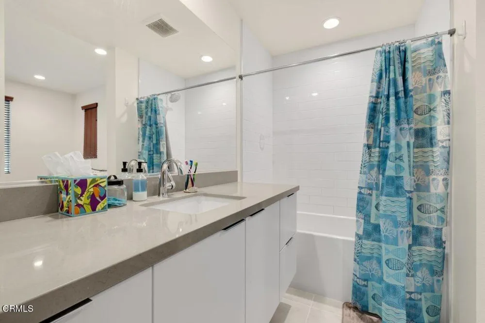 1054 Canal Street Oxnard, CA 93035