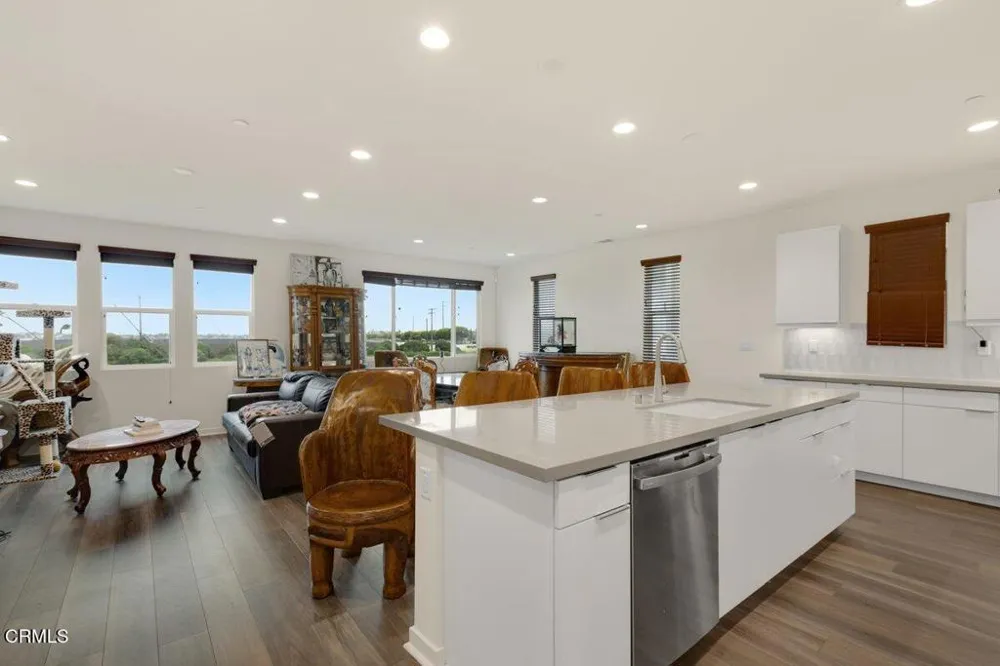 1054 Canal Street Oxnard, CA 93035
