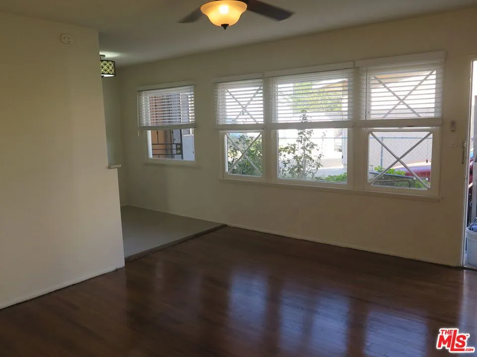 833 Kingsley Drive #2 Los Angeles, CA 90029