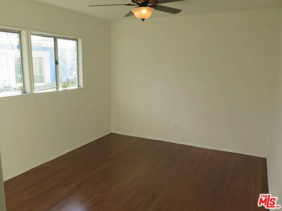 833 Kingsley Drive #2 Los Angeles, CA 90029