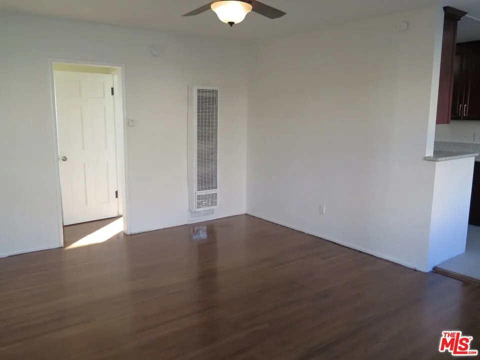 833 Kingsley Drive #2 Los Angeles, CA 90029