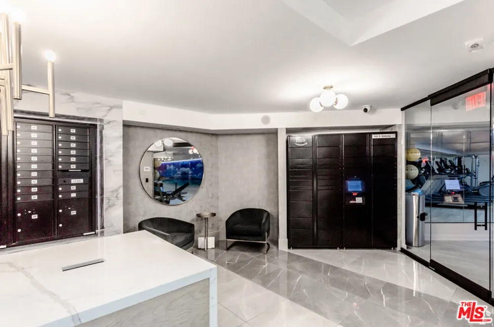 105 S Doheny Drive #404 Los Angeles, CA 90048