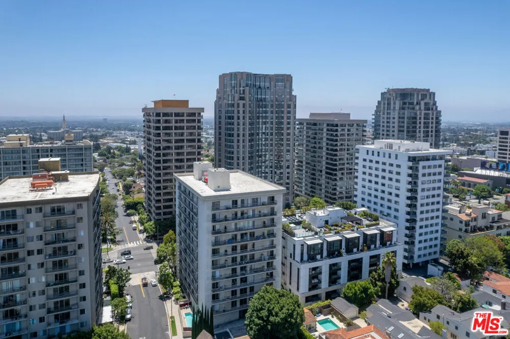 10751 Wilshire Boulevard #906 Los Angeles, CA 90024