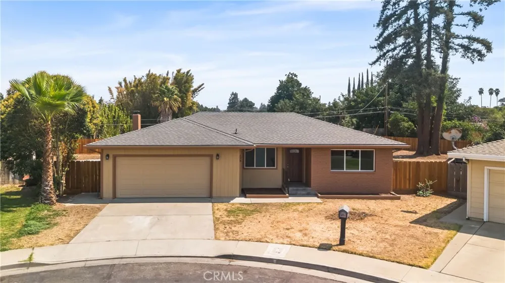 698 Roberts Court Merced, CA 95340