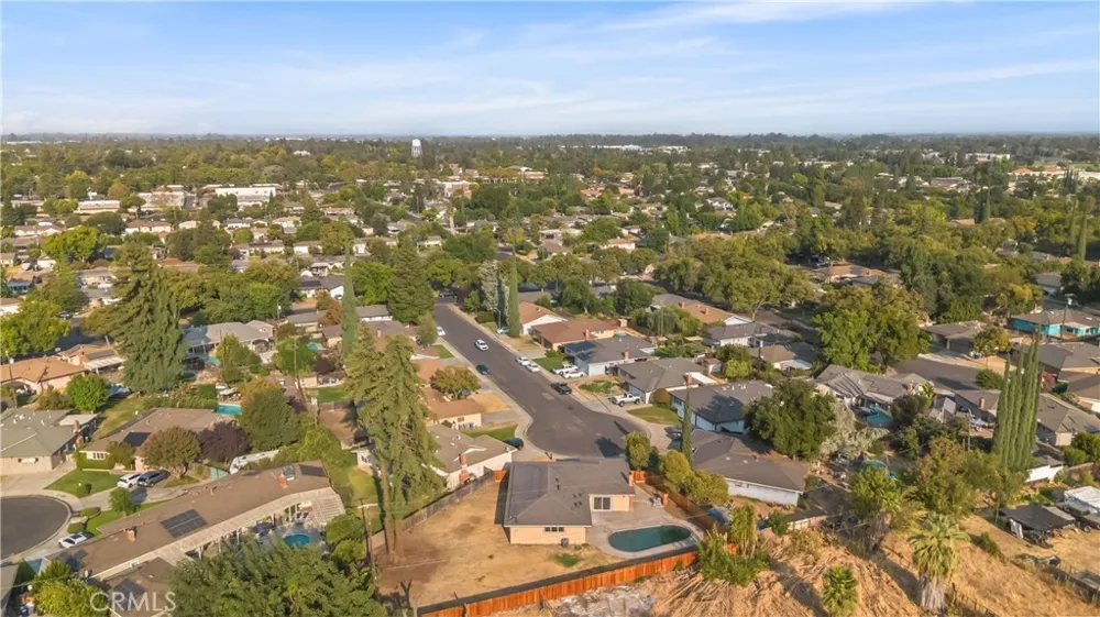 698 Roberts Court Merced, CA 95340