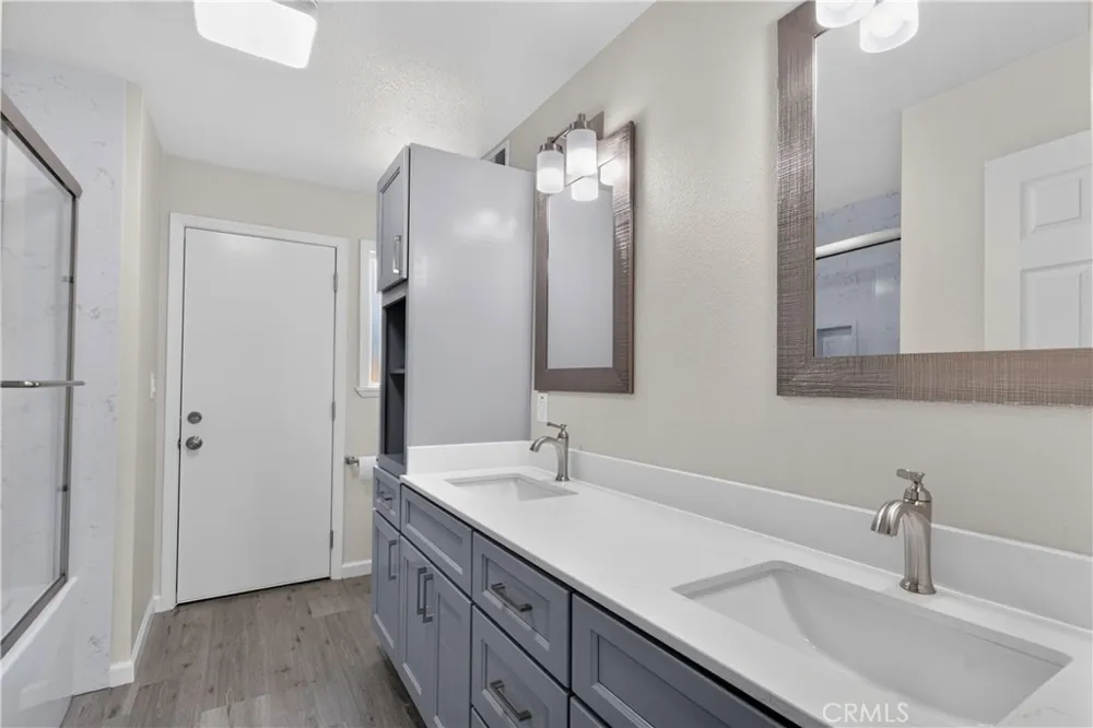 698 Roberts Court Merced, CA 95340