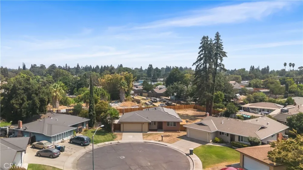 698 Roberts Court Merced, CA 95340