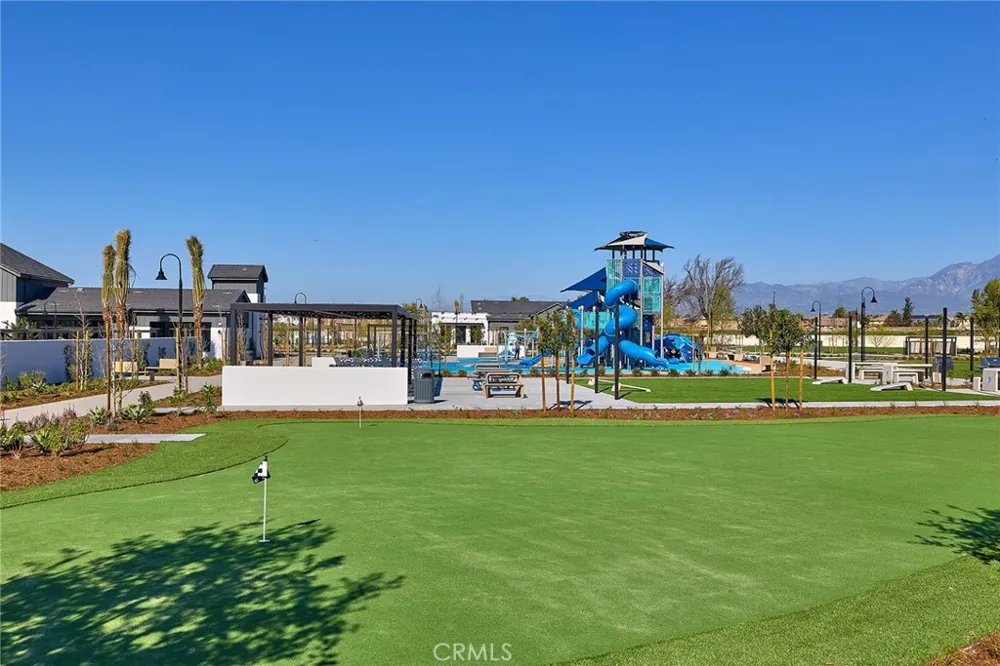 5830 Walden Court Eastvale, CA 92880