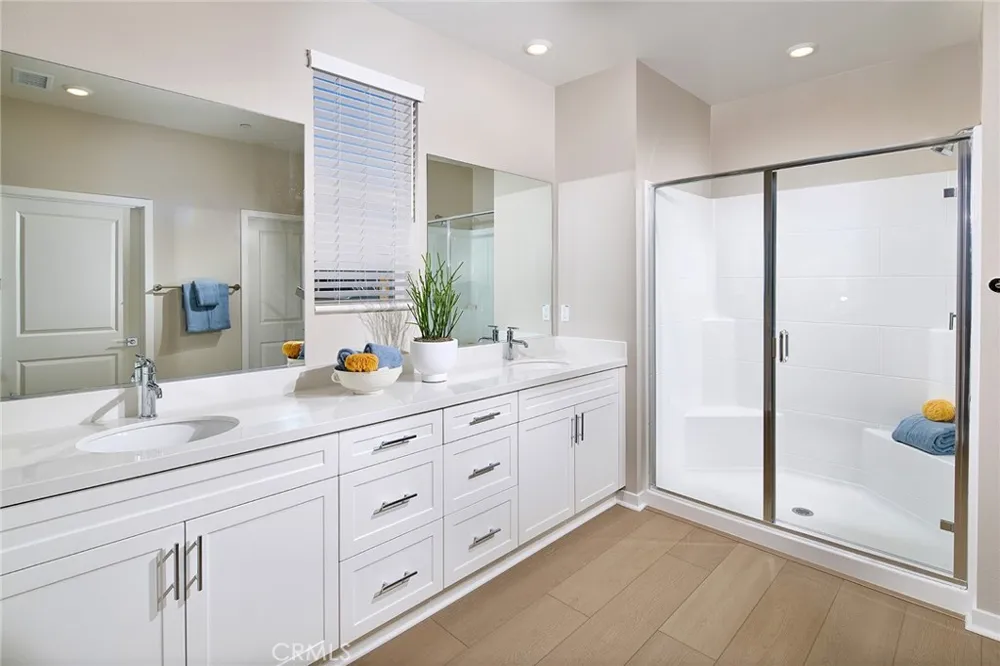 5830 Walden Court Eastvale, CA 92880