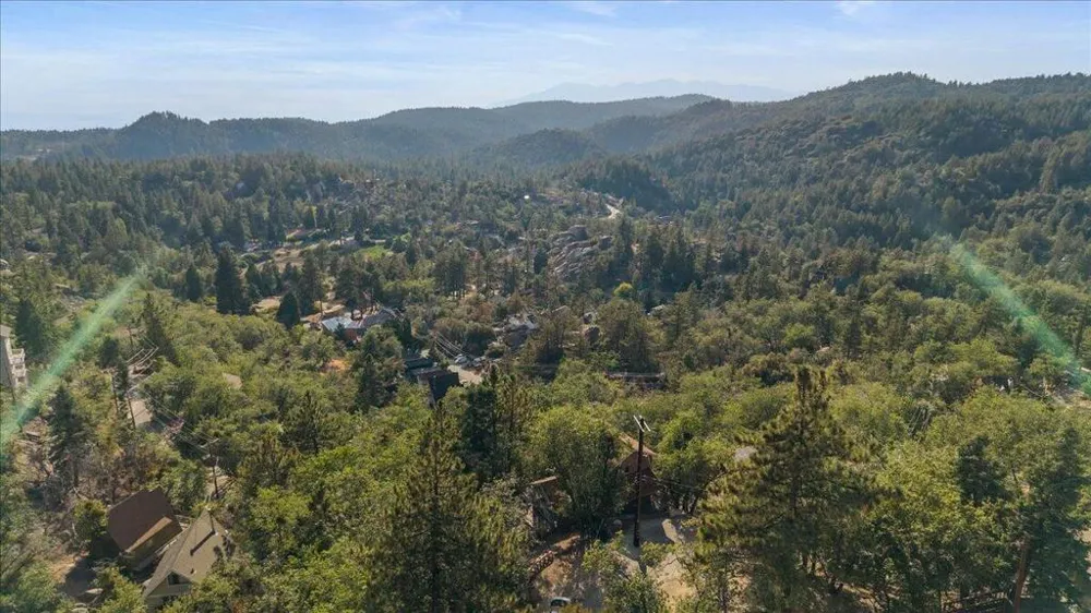 2190 Tank Road Running Springs, CA 92382